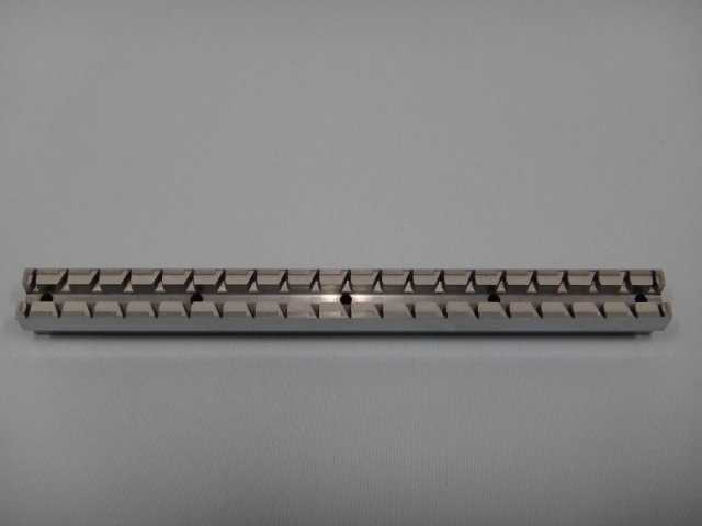 半導體相關部品 303